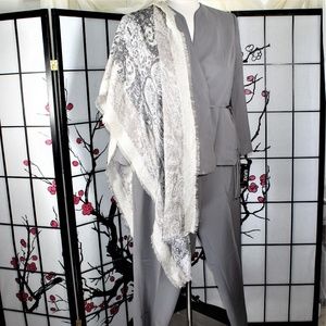 CAREER PANTS SUIT GRAY 18 NWT